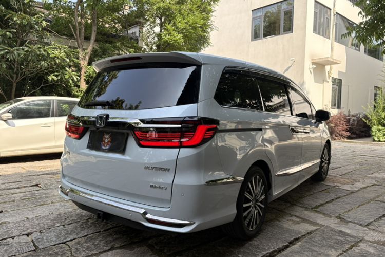 Used Honda Elysion 2024 2.0L eHEV Luxury Edition Exterior 9