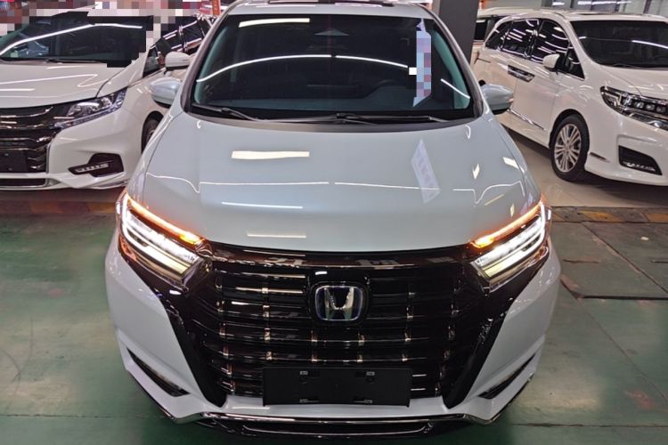 Used Honda Elysion 2024 2.0L eHEV Luxury Edition Front