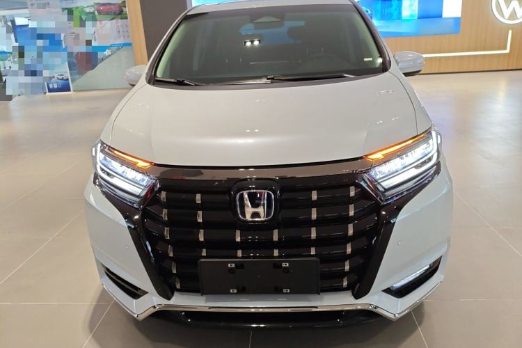 Used Honda Elysion 2024 2.0L eHEV Luxury Edition Front