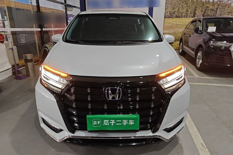 Used Honda Elysion 2024 2.0L eHEV Luxury Edition Front