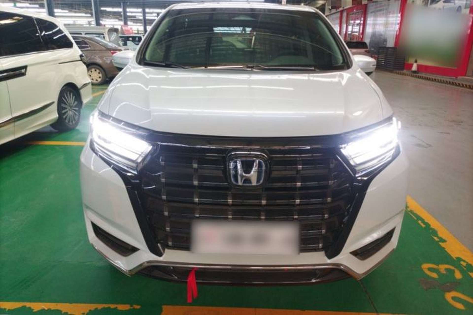 Used Honda Elysion 2024 2.0L eHEV Comfort Edition Front