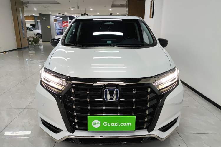Used Honda Elysion 2024 2.0L eHEV Luxury Edition Front