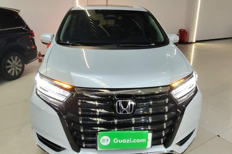 Used Honda Elysion 2024 2.0L eHEV Luxury Edition Front