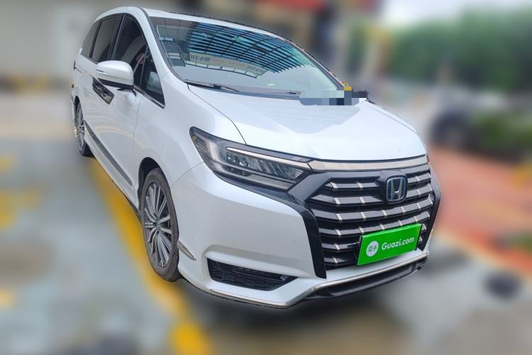 Used Honda Elysion 2024 2.0L eHEV Luxury Edition Front Right 45 Deg