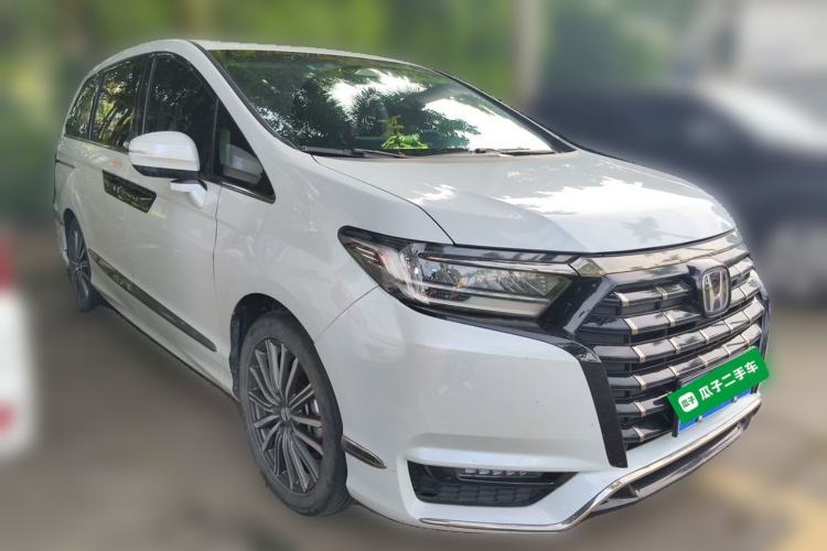 Used Honda Elysion 2024 2.0L eHEV Luxury Edition Front Right 45 Deg