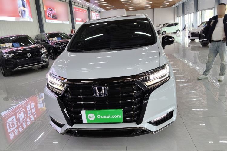 Used Honda Elysion 2024 2.0L eHEV Luxury Edition Front