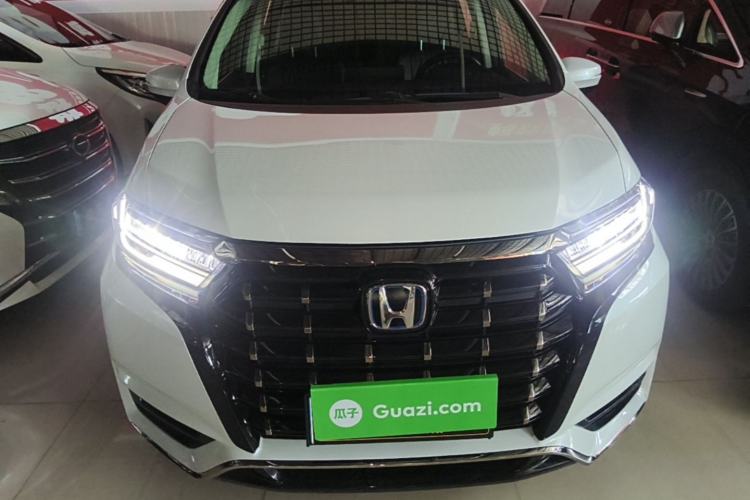 Used Honda Elysion 2024 2.0L eHEV Luxury Edition Front