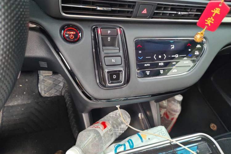Used Honda Elysion 2024 2.0L eHEV Luxury Edition Gear Lever