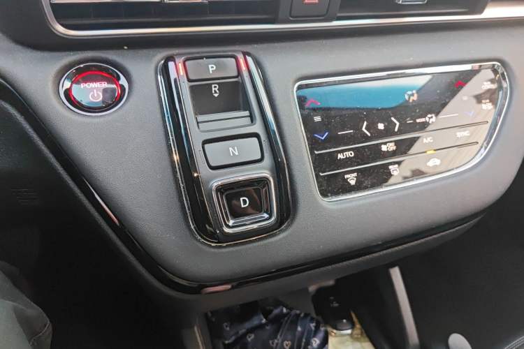 Used Honda Elysion 2024 2.0L eHEV Luxury Edition Gear Lever