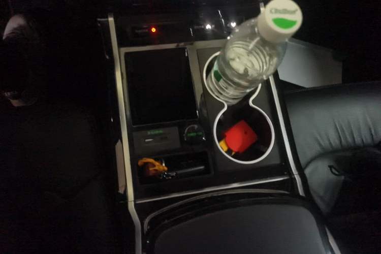 Used Honda Elysion 2024 2.0L eHEV Luxury Edition Gear Lever