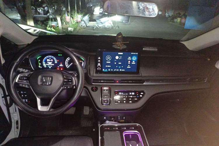 Used Honda Elysion 2024 2.0L eHEV Luxury Edition Gear Lever