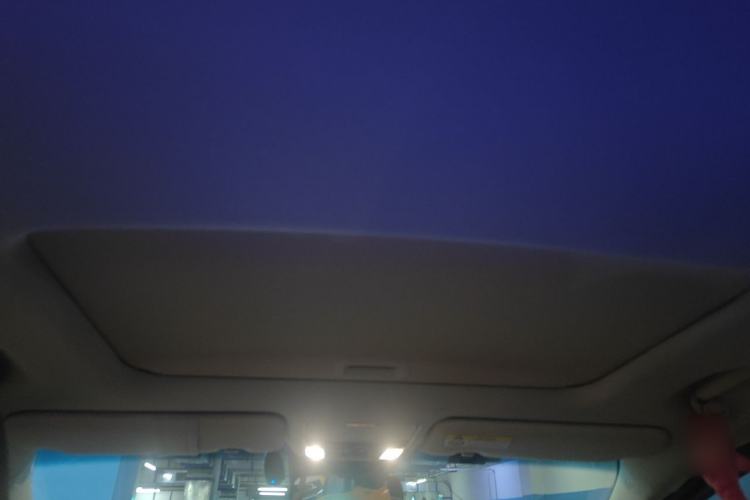 Used Honda Elysion 2024 2.0L eHEV Luxury Edition Headliner
