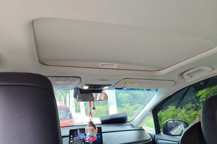Used Honda Elysion 2024 2.0L eHEV Luxury Edition Headliner