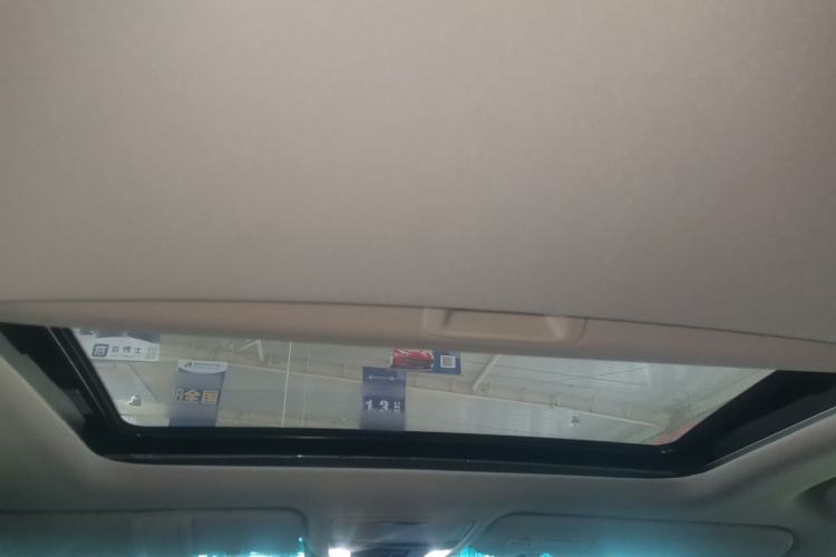 Used Honda Elysion 2024 2.0L eHEV Luxury Edition Headliner