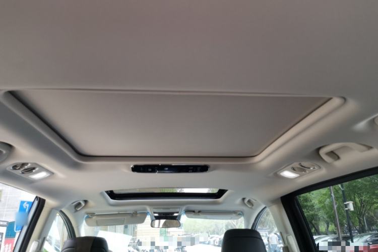 Used Honda Elysion 2024 2.0L eHEV Luxury Edition Headliner