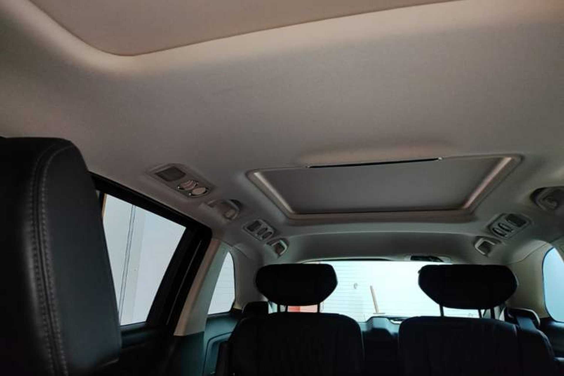 Used Honda Elysion 2024 2.0L eHEV Luxury Edition Headliner