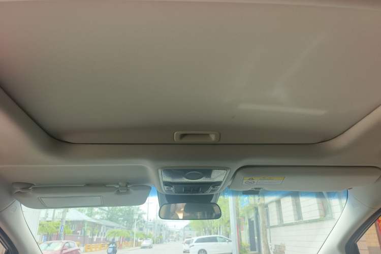 Used Honda Elysion 2024 2.0L eHEV Luxury Edition Headliner