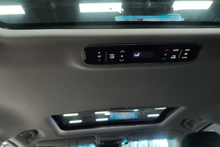 Used Honda Elysion 2024 2.0L eHEV Luxury Edition Headliner