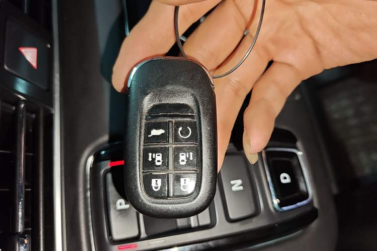Used Honda Elysion 2024 2.0L eHEV Luxury Edition Interior 1