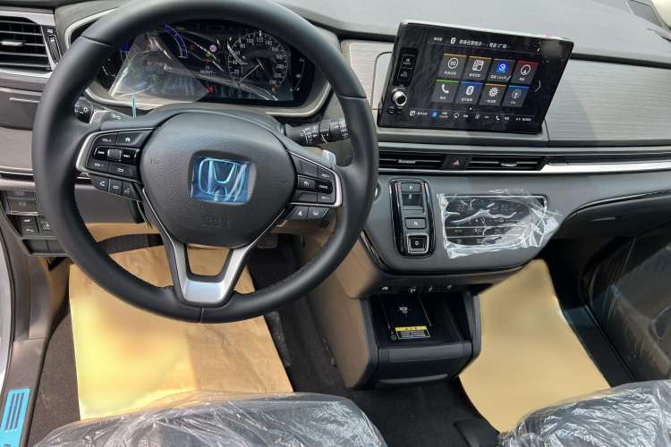 Used Honda Elysion 2024 2.0L eHEV Luxury Edition Interior 1