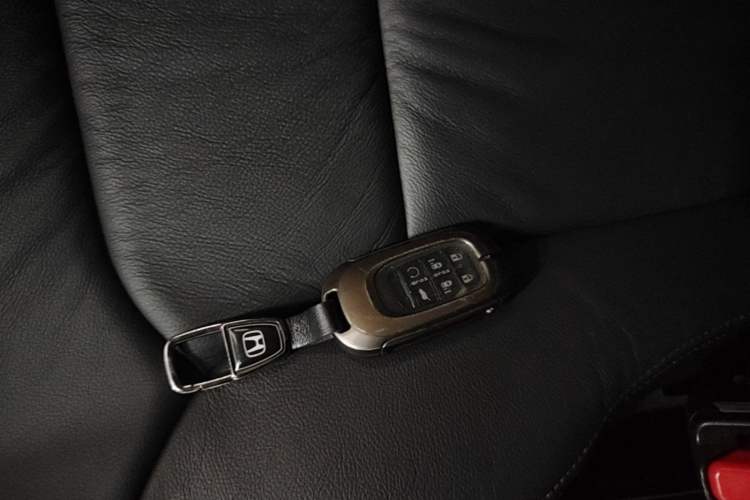 Used Honda Elysion 2024 2.0L eHEV Luxury Edition Interior 1