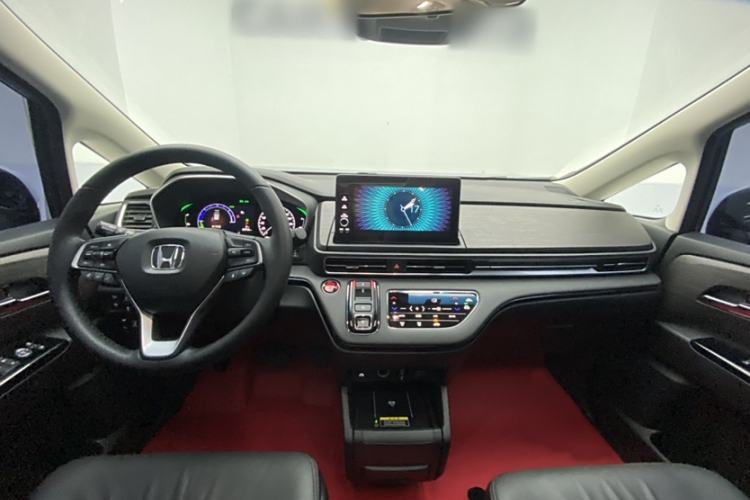 Used Honda Elysion 2024 2.0L eHEV Luxury Edition Interior 1