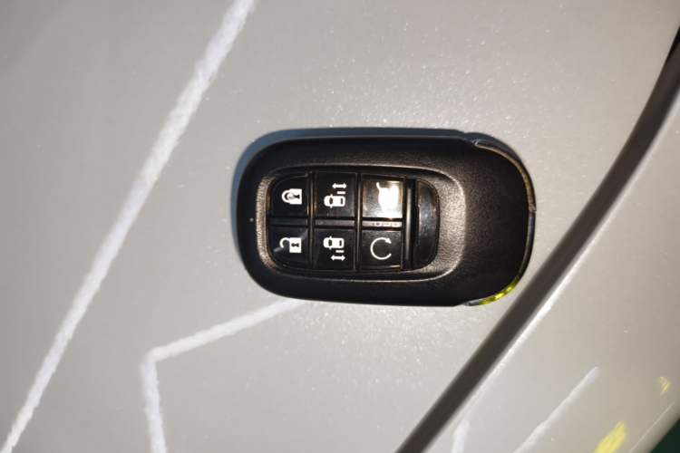 Used Honda Elysion 2024 2.0L eHEV Luxury Edition Interior 1