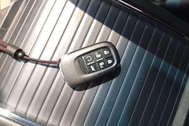 Used Honda Elysion 2024 2.0L eHEV Luxury Edition Interior 1