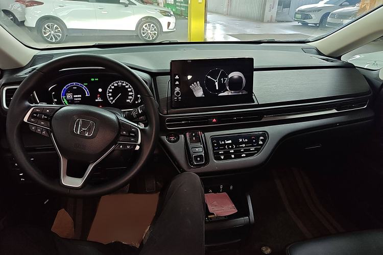 Used Honda Elysion 2024 2.0L eHEV Luxury Edition Interior 2