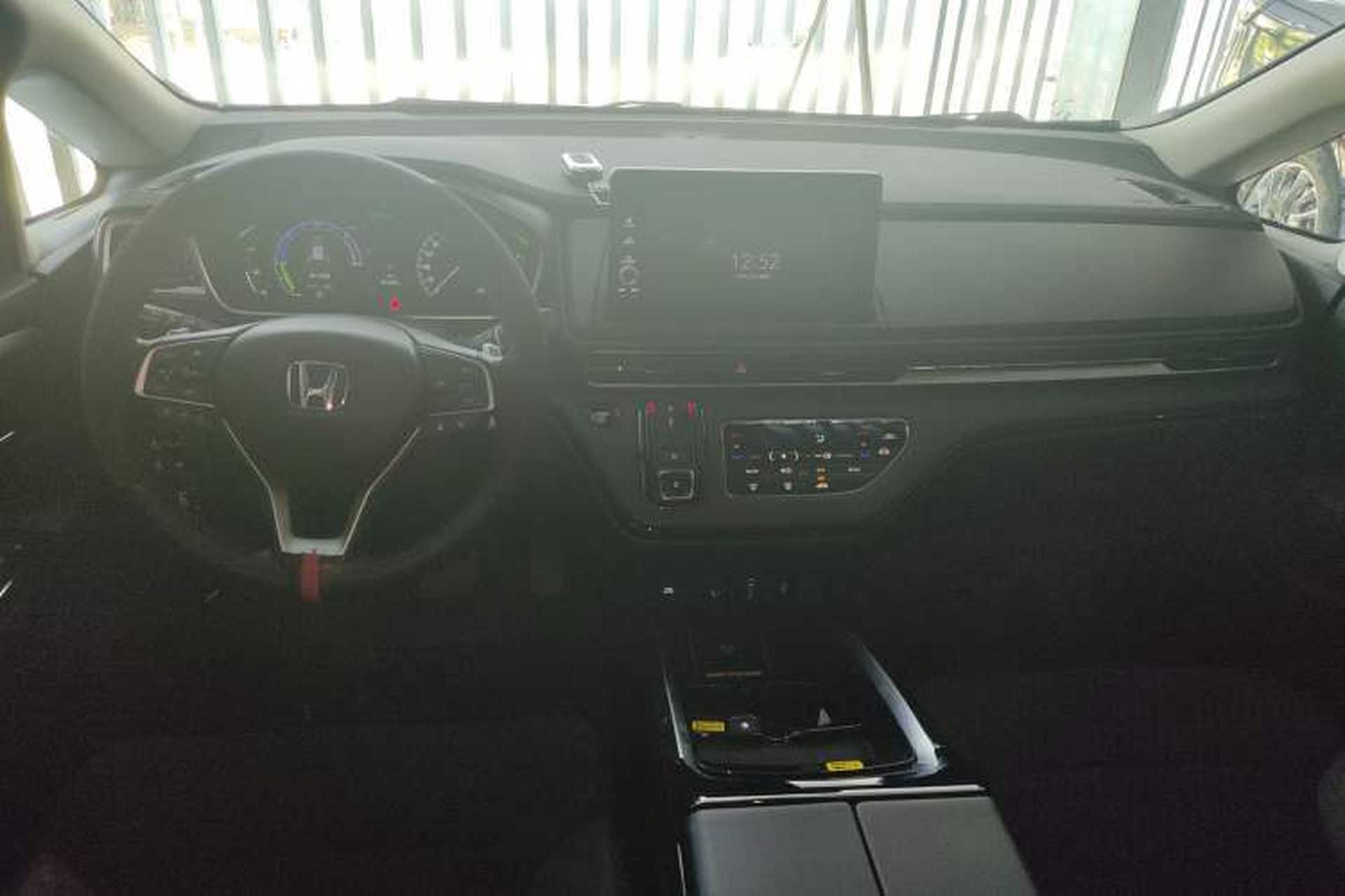Used Honda Elysion 2024 2.0L eHEV Comfort Edition Interior 2