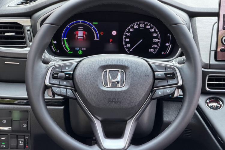 Used Honda Elysion 2024 2.0L eHEV Luxury Edition Interior 2