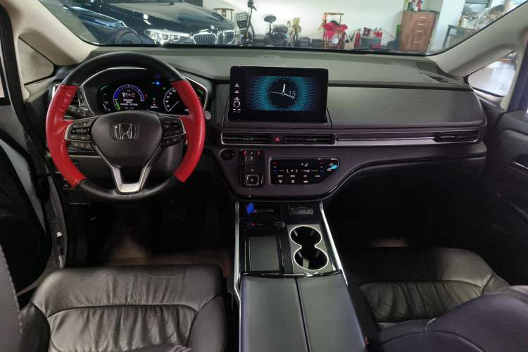 Used Honda Elysion 2024 2.0L eHEV Luxury Edition Interior 2