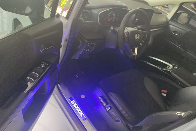 Used Honda Elysion 2024 2.0L eHEV Comfort Edition Interior 3