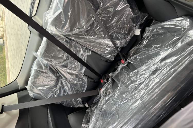Used Honda Elysion 2024 2.0L eHEV Luxury Edition Interior 9