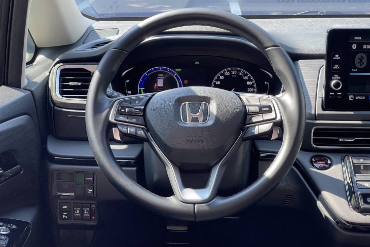 Used Honda Elysion 2024 2.0L eHEV Luxury Edition Interior 9