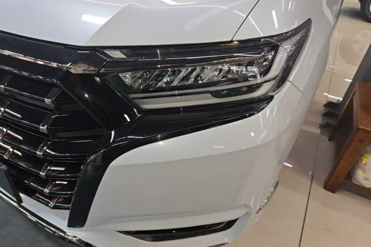Used Honda Elysion 2024 2.0L eHEV Luxury Edition Left Front Headlight