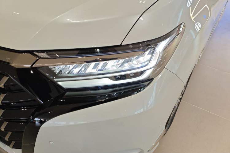 Used Honda Elysion 2024 2.0L eHEV Luxury Edition Left Front Headlight