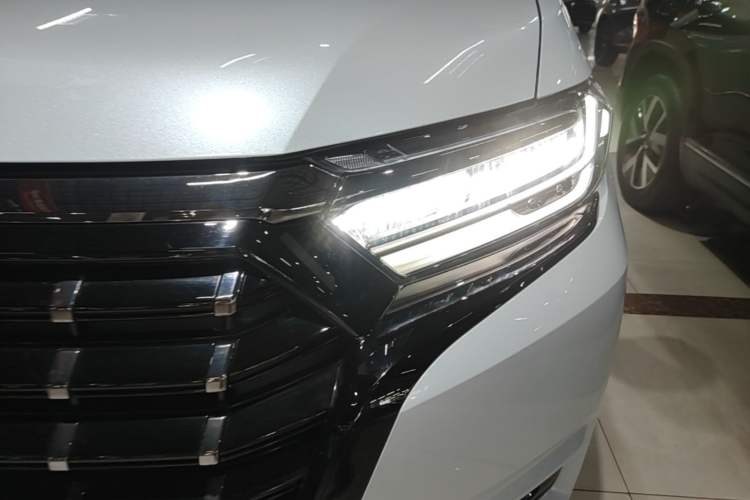 Used Honda Elysion 2024 2.0L eHEV Luxury Edition Left Front Headlight