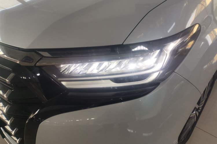 Used Honda Elysion 2024 2.0L eHEV Luxury Edition Left Front Headlight