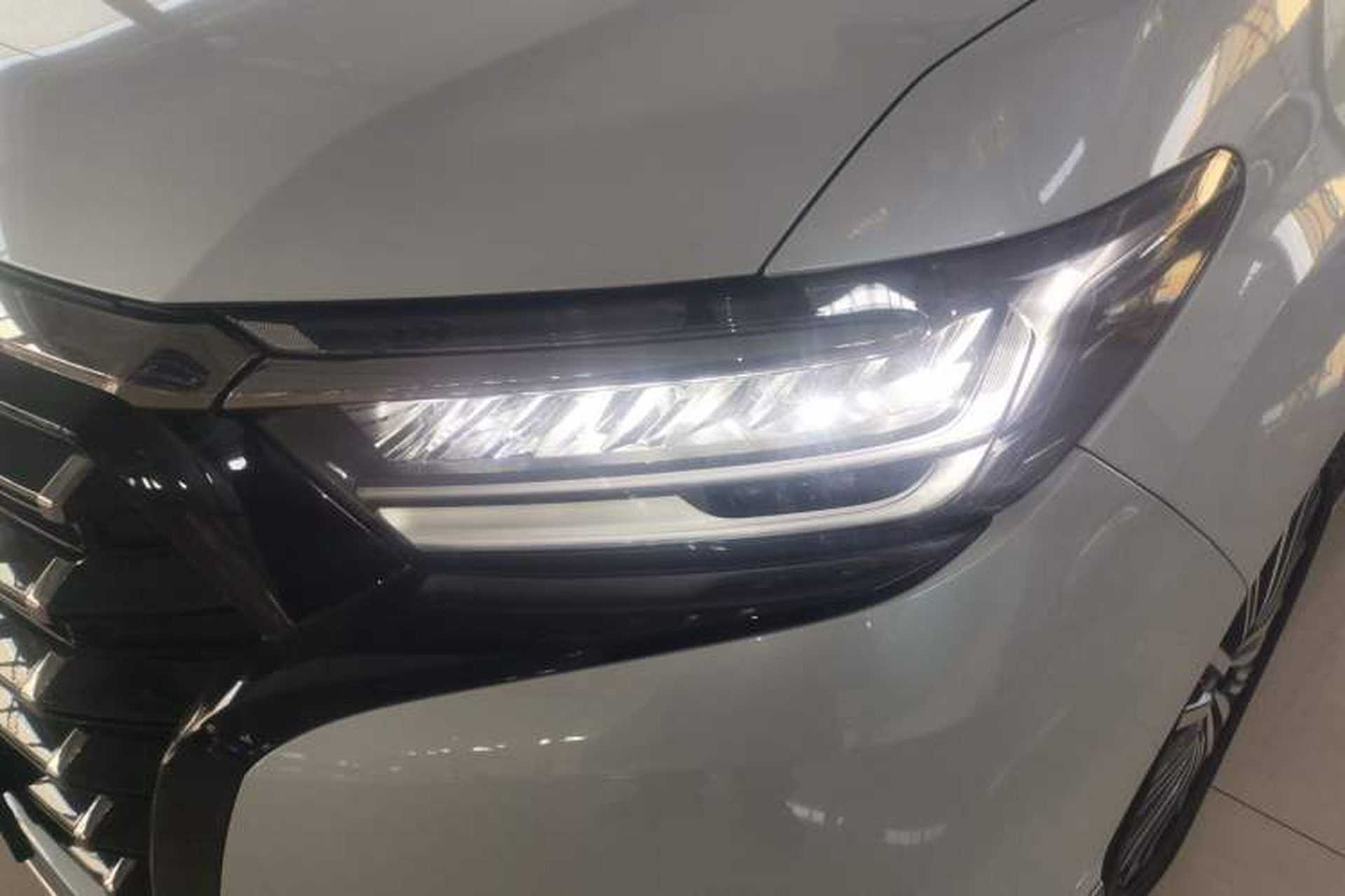 Used Honda Elysion 2024 2.0L eHEV Luxury Edition Left Front Headlight