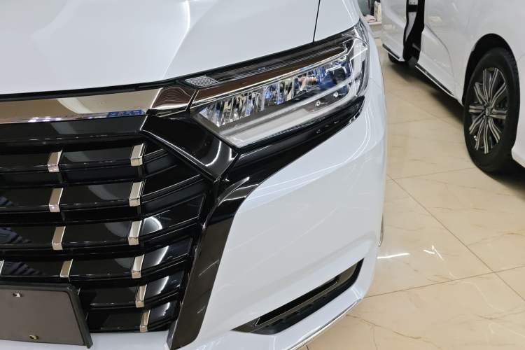 Used Honda Elysion 2024 2.0L eHEV Luxury Edition Left Front Headlight