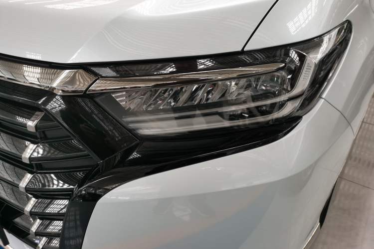 Used Honda Elysion 2024 2.0L eHEV Luxury Edition Left Front Headlight