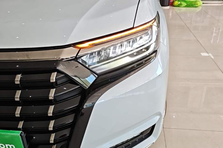 Used Honda Elysion 2024 2.0L eHEV Luxury Edition Left Front Headlight