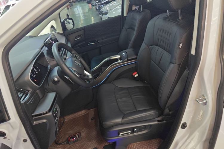 Used Honda Elysion 2024 2.0L eHEV Luxury Edition Left Front Seat