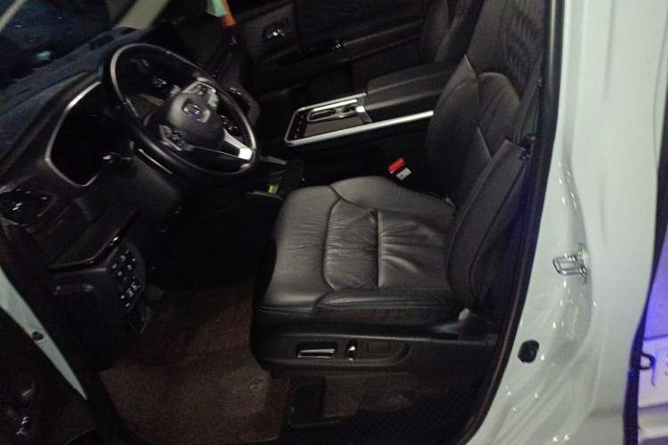 Used Honda Elysion 2024 2.0L eHEV Luxury Edition Left Front Seat