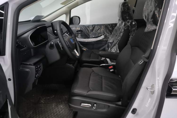 Used Honda Elysion 2024 2.0L eHEV Luxury Edition Left Front Seat
