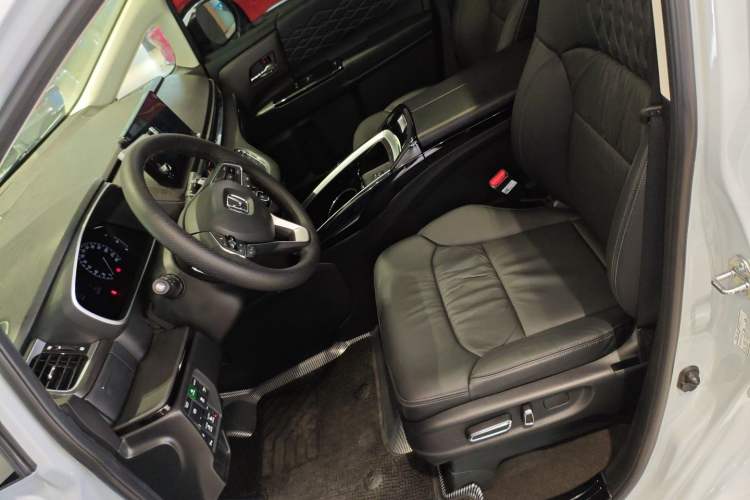 Used Honda Elysion 2024 2.0L eHEV Luxury Edition Left Front Seat