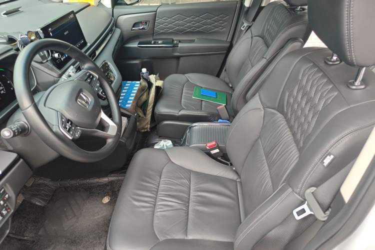 Used Honda Elysion 2024 2.0L eHEV Luxury Edition Left Front Seat