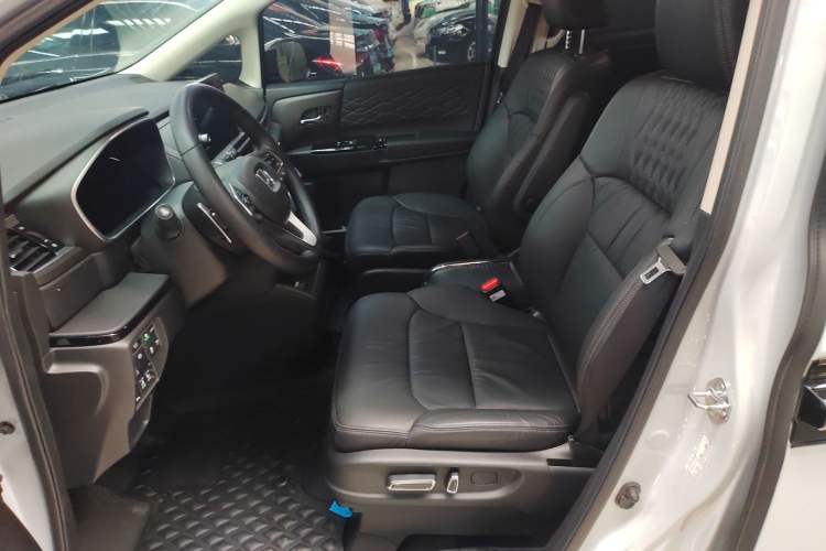 Used Honda Elysion 2024 2.0L eHEV Luxury Edition Left Front Seat