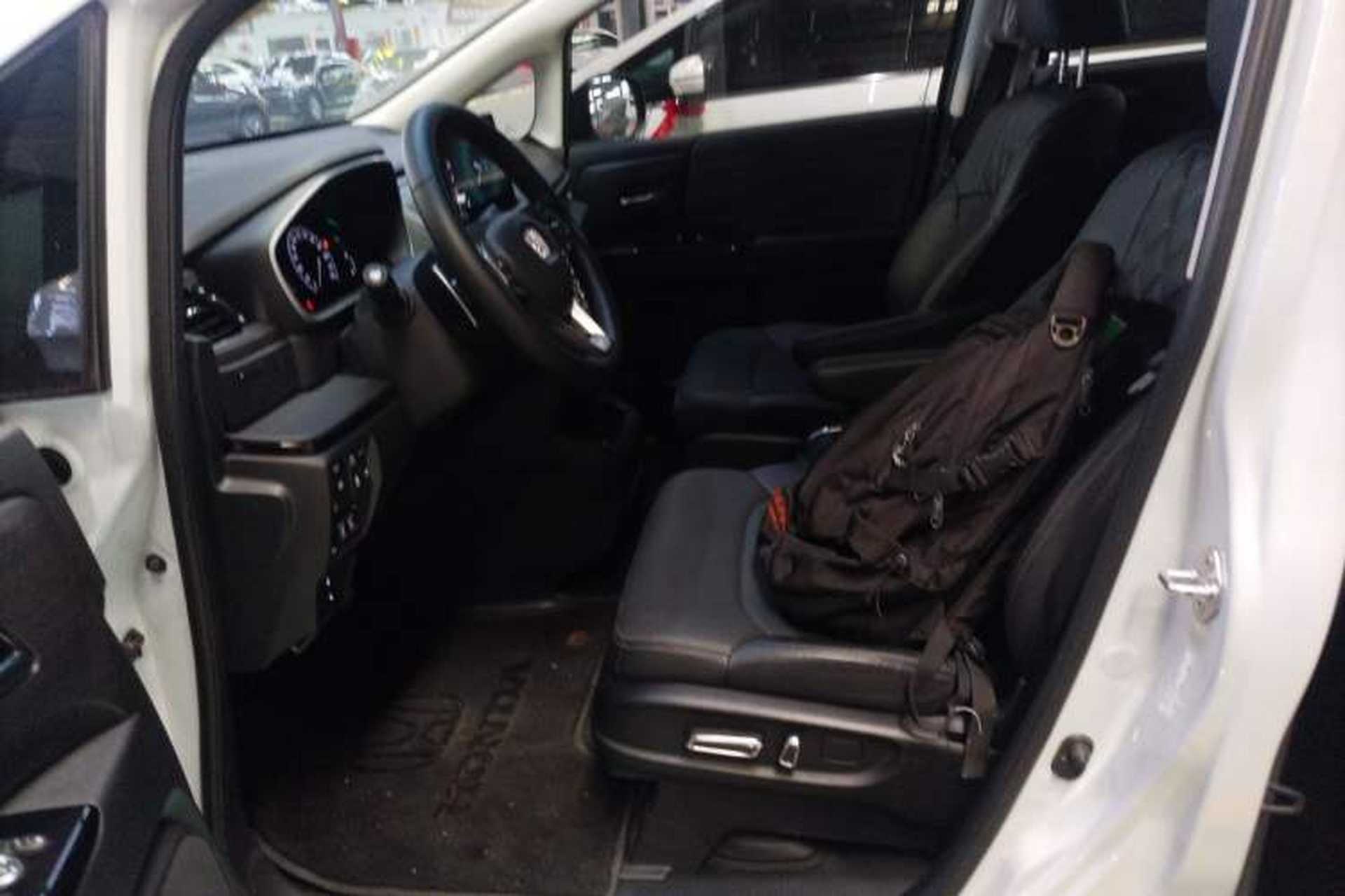 Used Honda Elysion 2024 2.0L eHEV Comfort Edition Left Front Seat